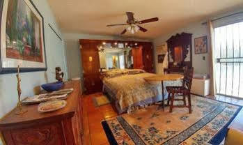 Bed And Bagels Of Tucson Hotel Tanque Verde Bagian luar foto